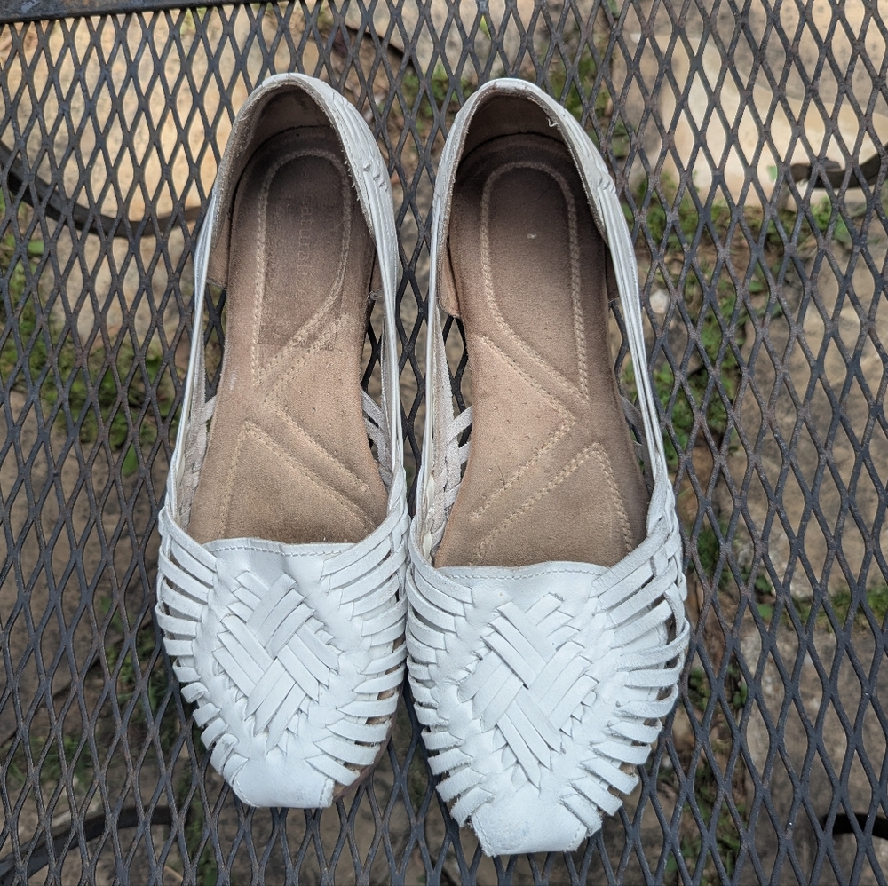 Naturalizer White Woven Leather Flats